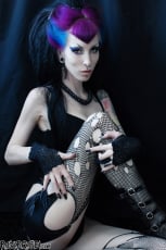 Razor Candi - Gothic Dreamgirl Razor Candi in Black Leather | Picture (12)