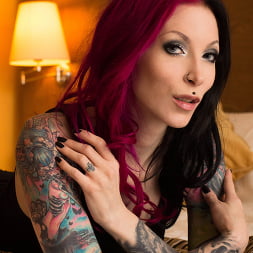 Beautifully Fit Tattooed Razor Candi Looking Luxurious