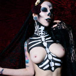 Dia de Los Muertos Style Skeleton Babe