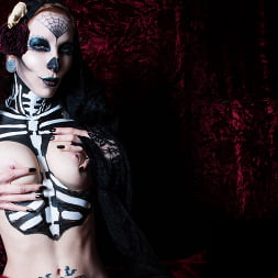 Dia de Los Muertos Style Skeleton Babe