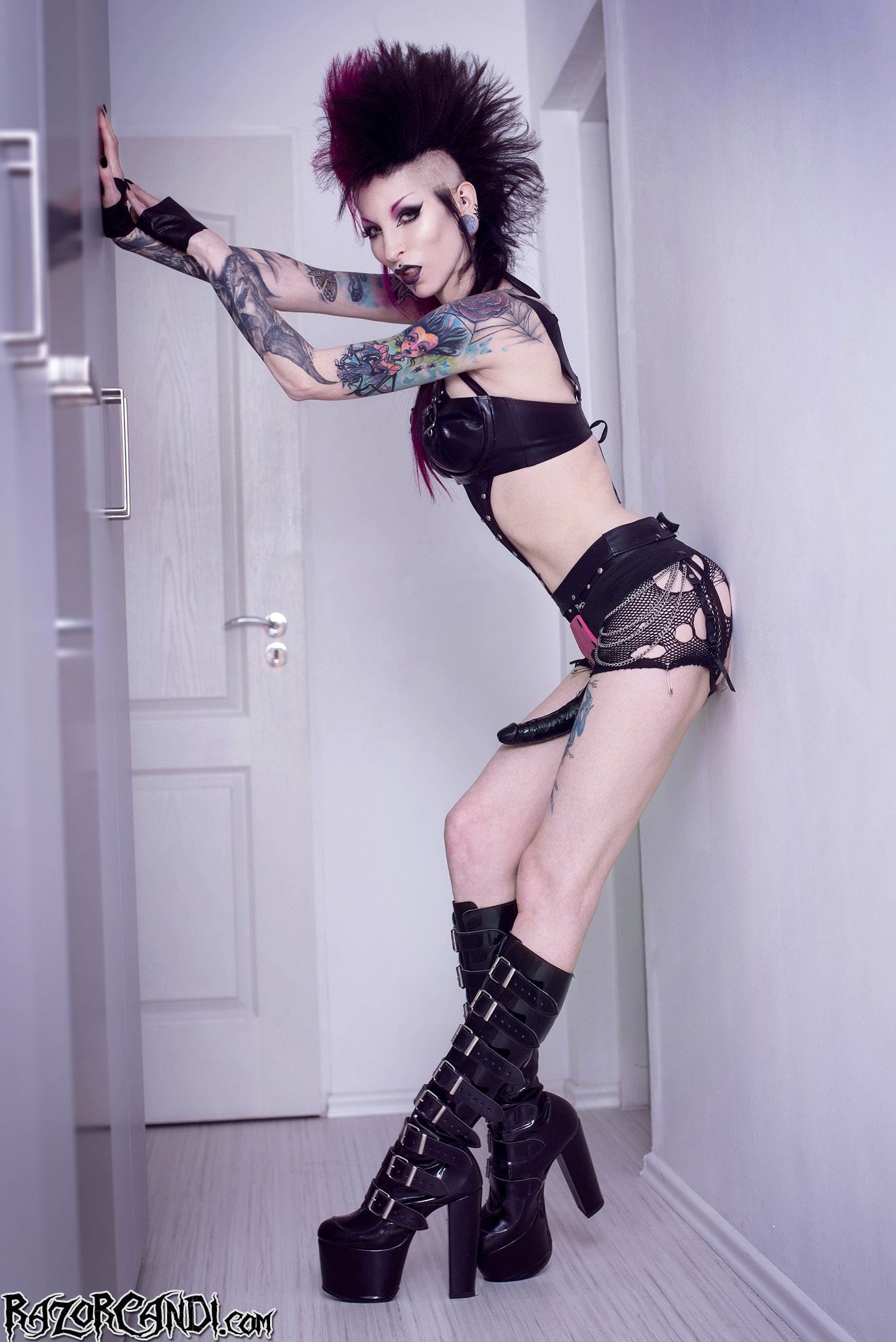 Razor Candi - Jewelled buttplug for strap-on wielding tattooed Goth girl Pi...