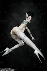 Razor Candi - Tattooed Bride of Frankenstein Cosplay | Picture (1)